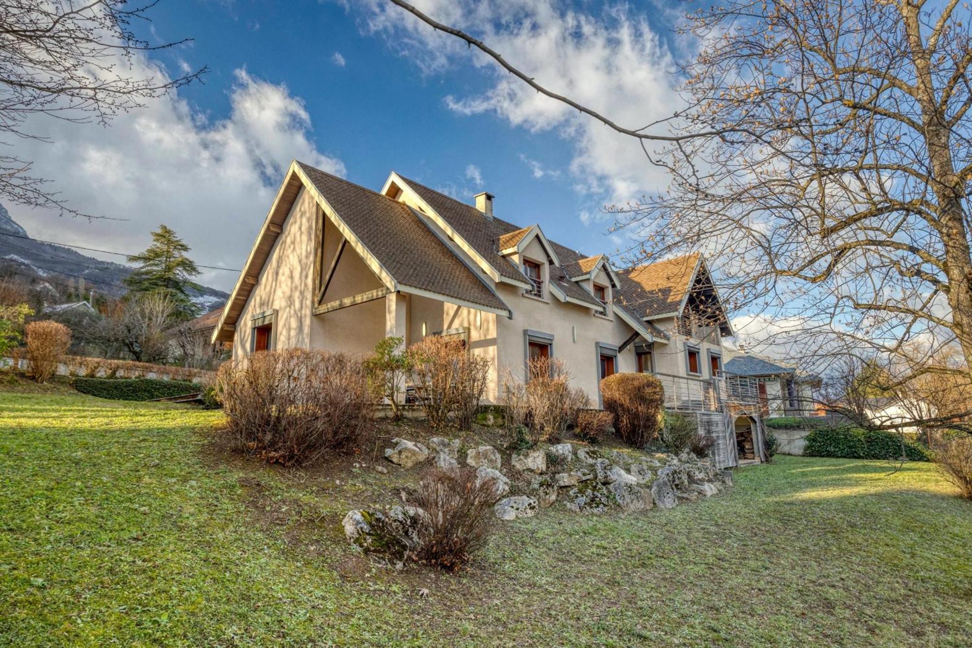 #Hp La Maison Des Lilas Large Family House Sleeps 12 Garden Seyssinet Kültér fotó